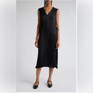 Vince Pleated Drawstring V-Neck Dress - Black XS/TP